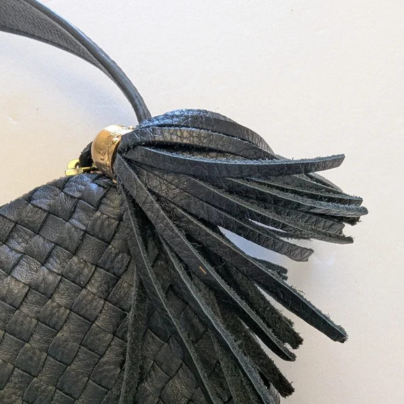Elliot Lucca Black Woven Leather Shoulder Bag - Picture 4 of 4
